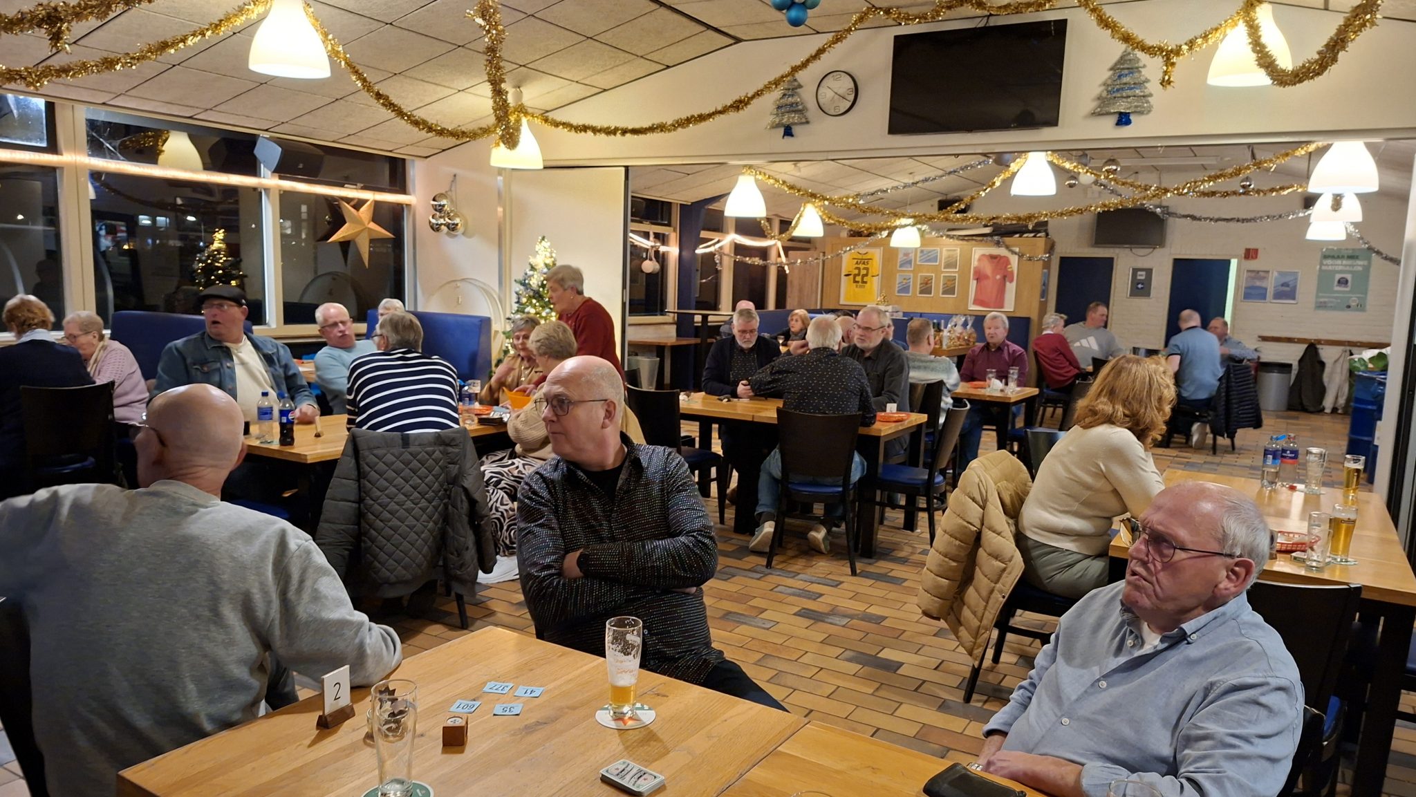 Kerstklaverjassen beleeft een topavond.