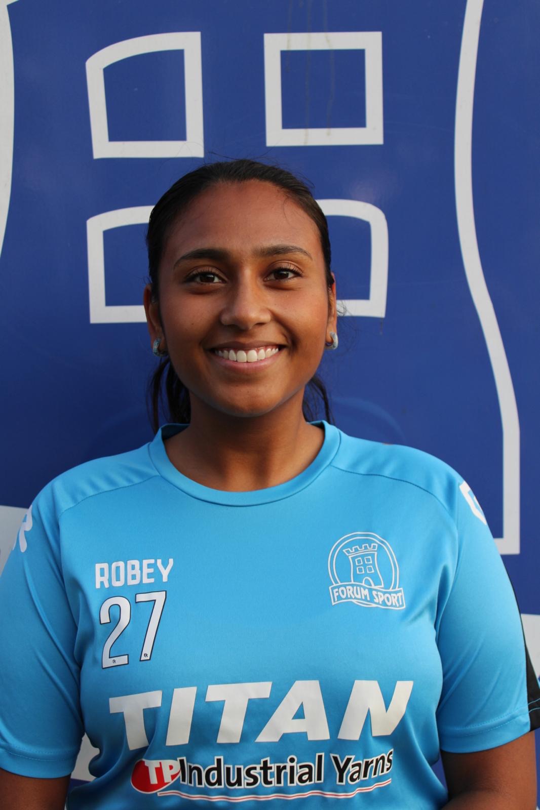 Anjali Soechit (VR1) speelt WK kwalificatie rondes voor nationaal dames elftal Suriname