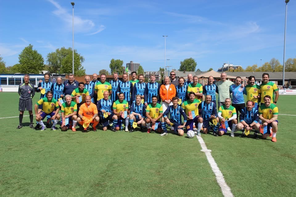 Internationale vadervoetbalwedstrijd bij Forum Sport groot succes