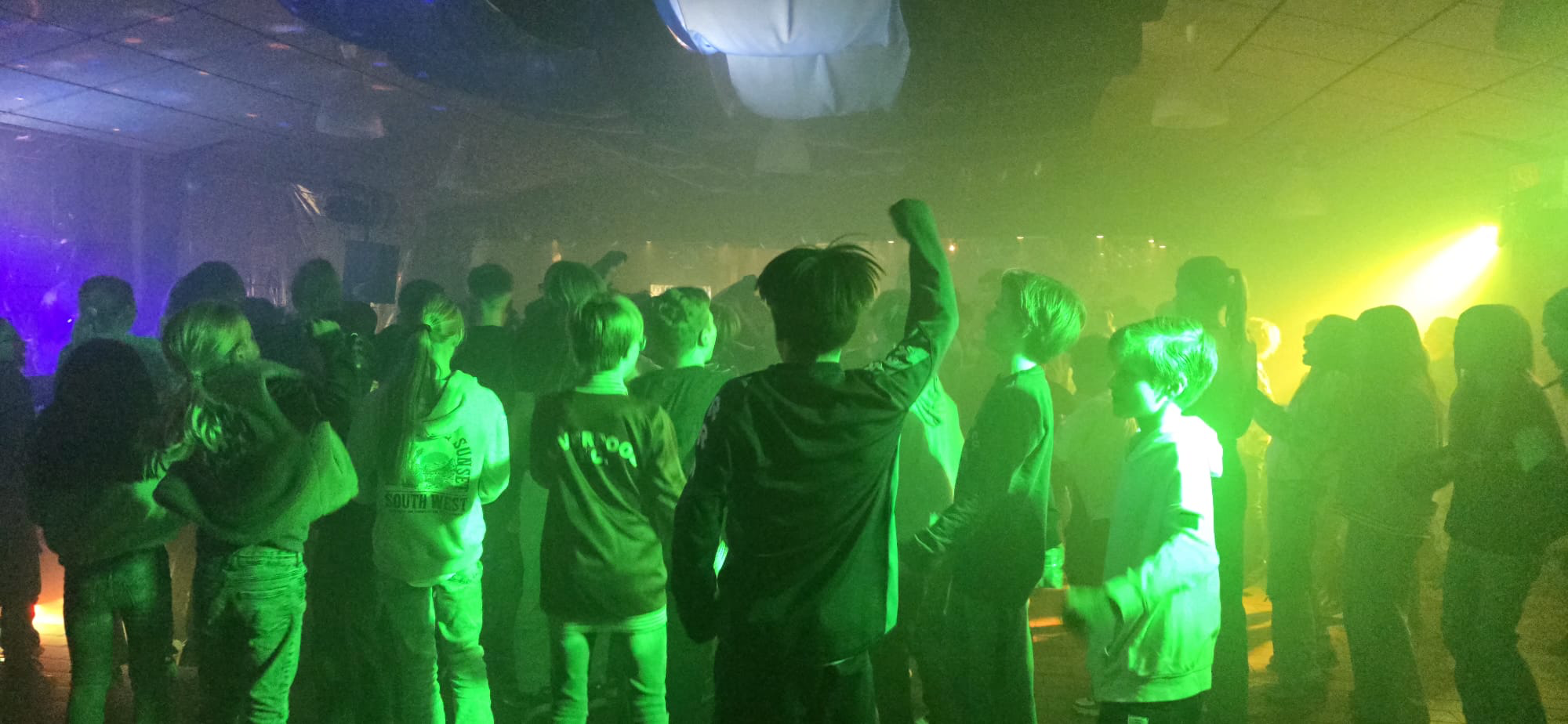 De Disco Party voor de JO/MO 10/11/12 keert terug! Vrijdag 9 januari gaan we weer los.